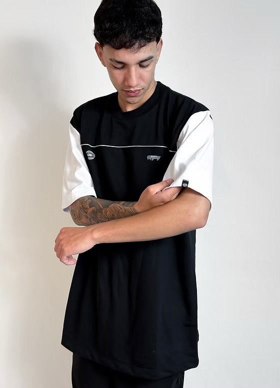 Camisa Oversized Bombeck - Preto/Branco