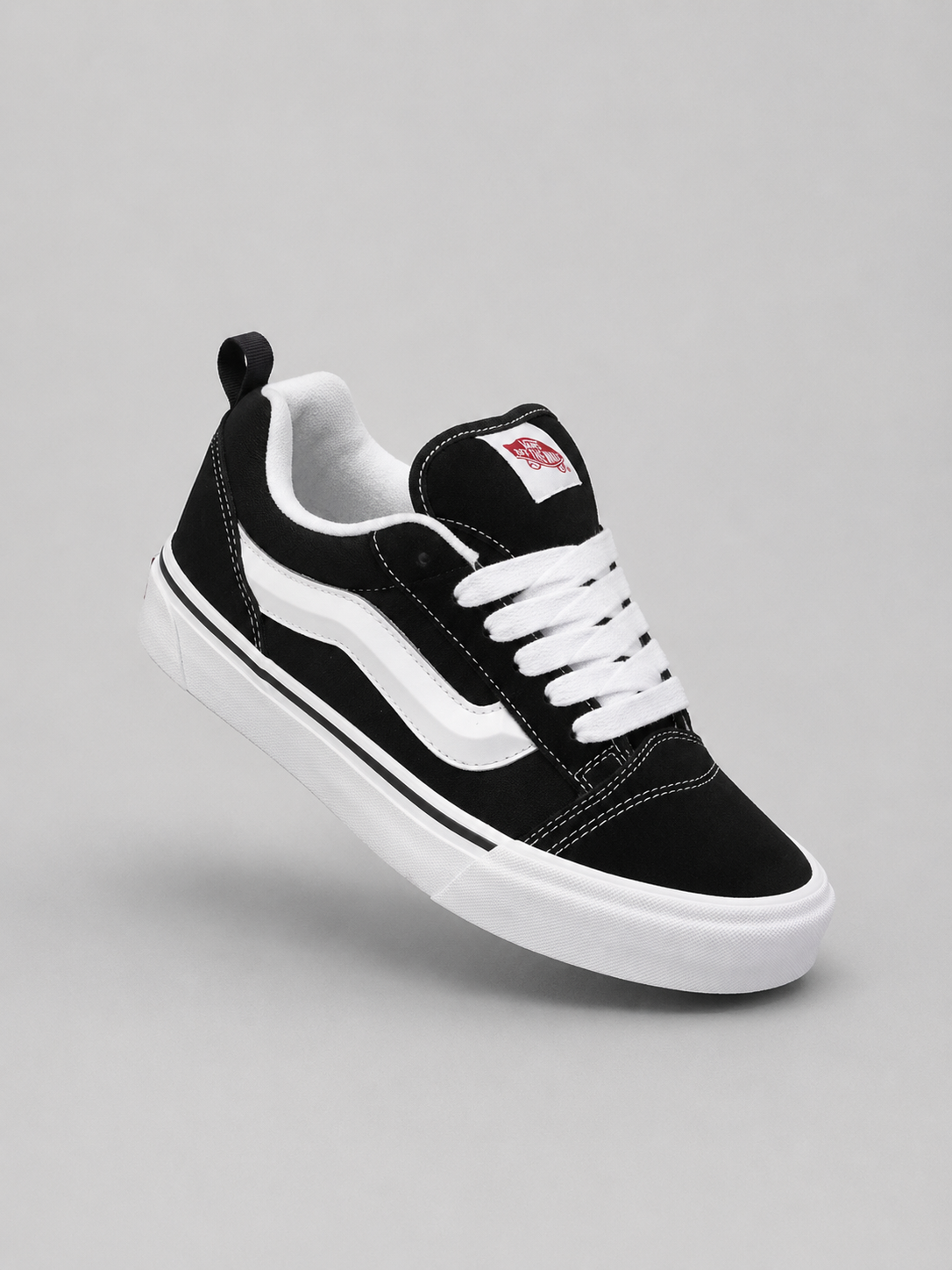 Vans Knu - Preto e Branco