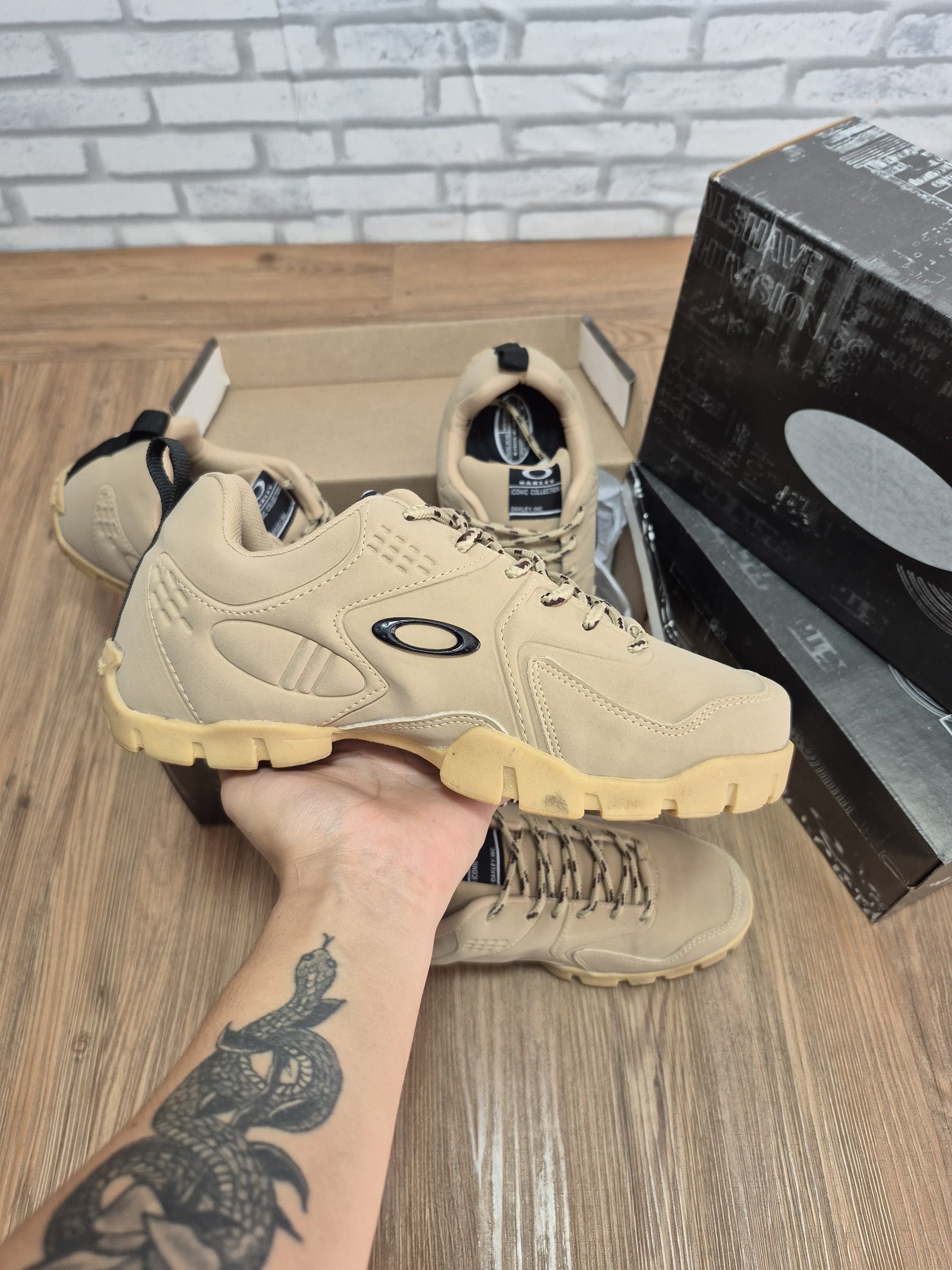 Oakley Flak