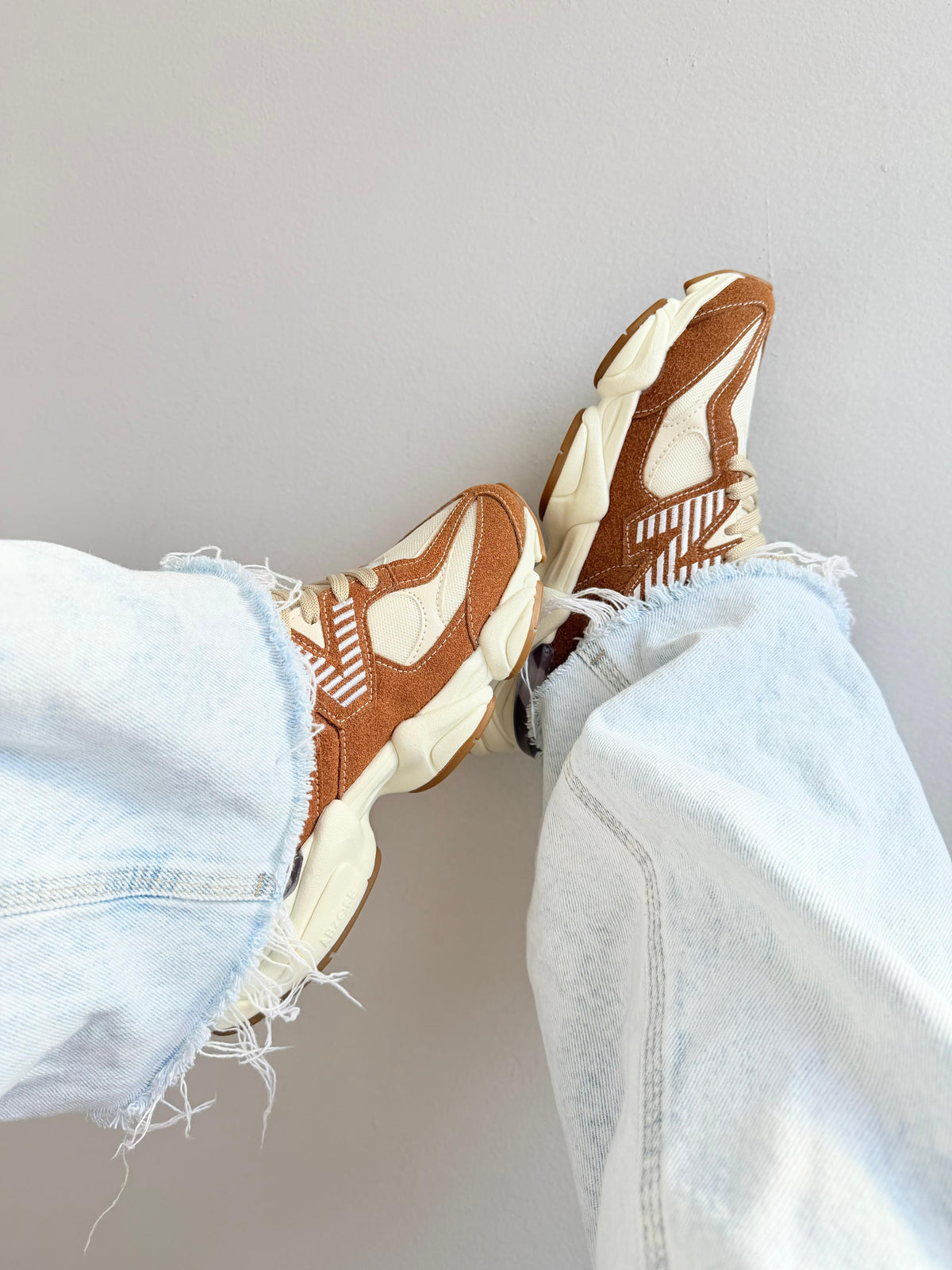 New Balance 9060 Nacional - Caramelo