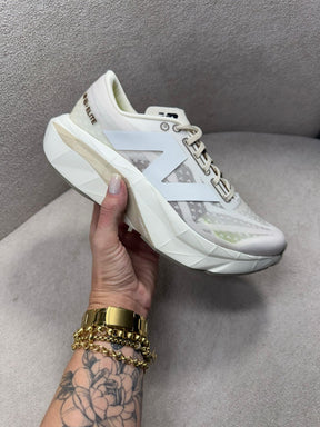 New Balance Fuecell