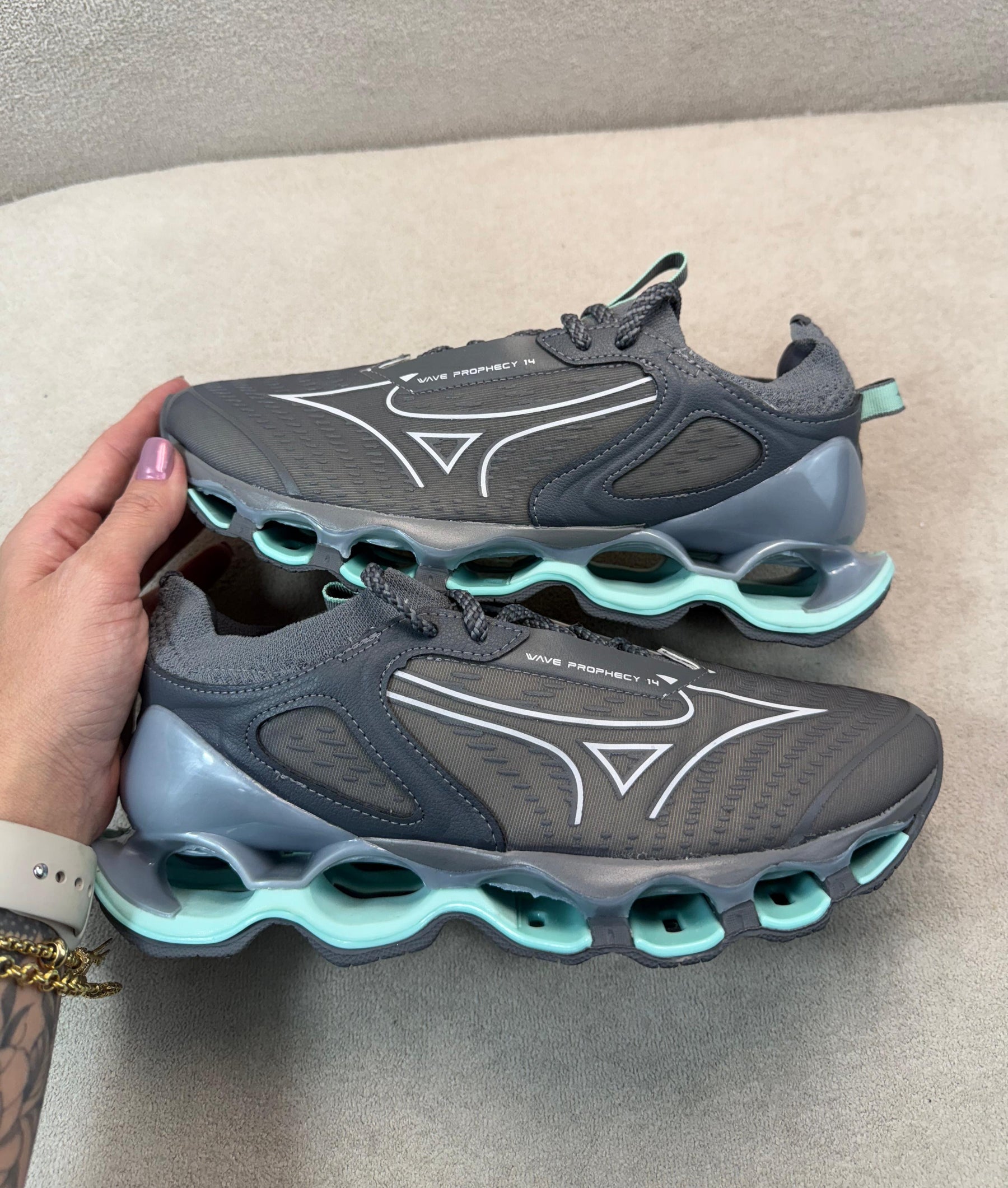 Mizuno Prophecy 14