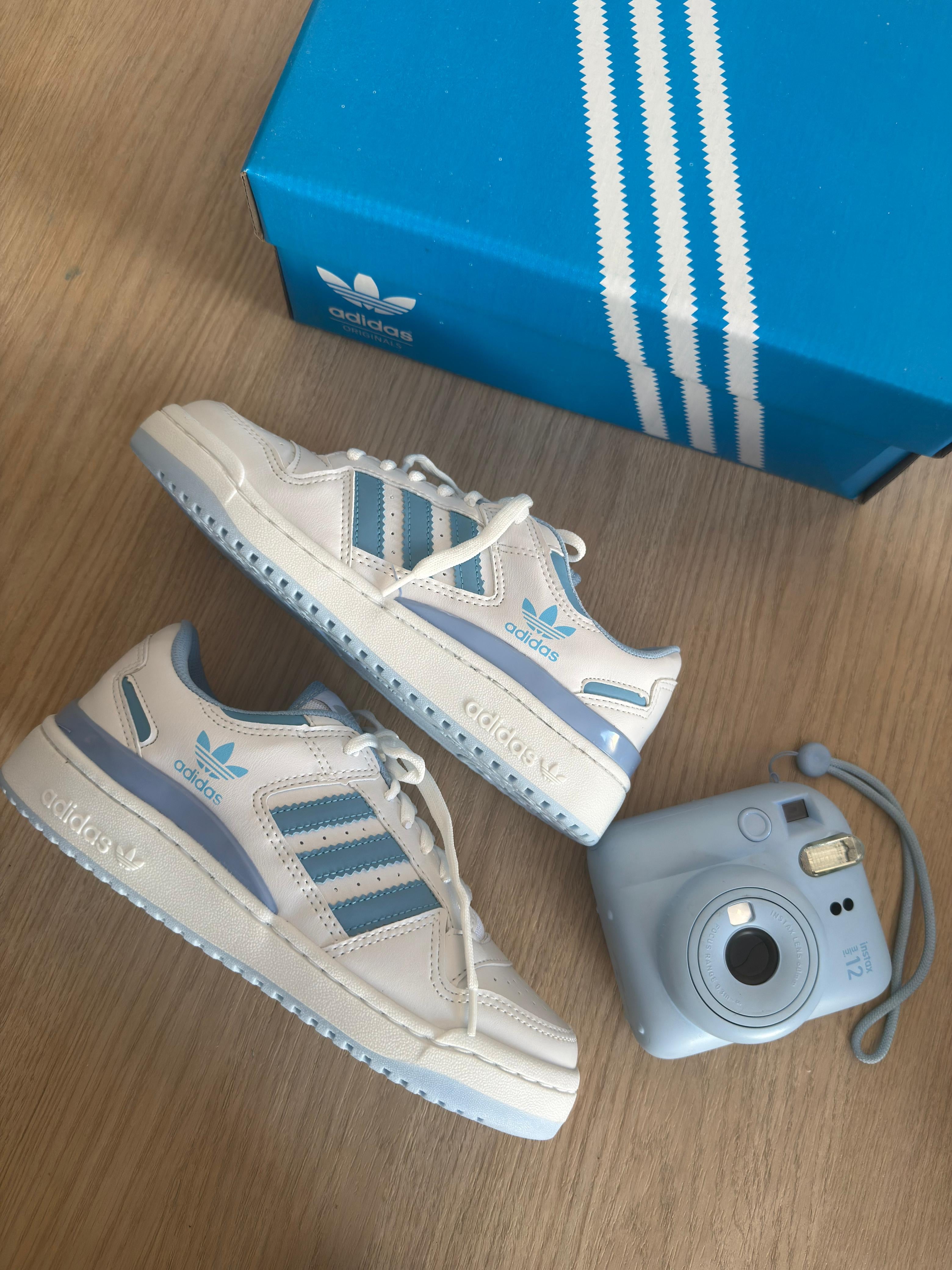 Adidas Fórum Low - Azul Bebê