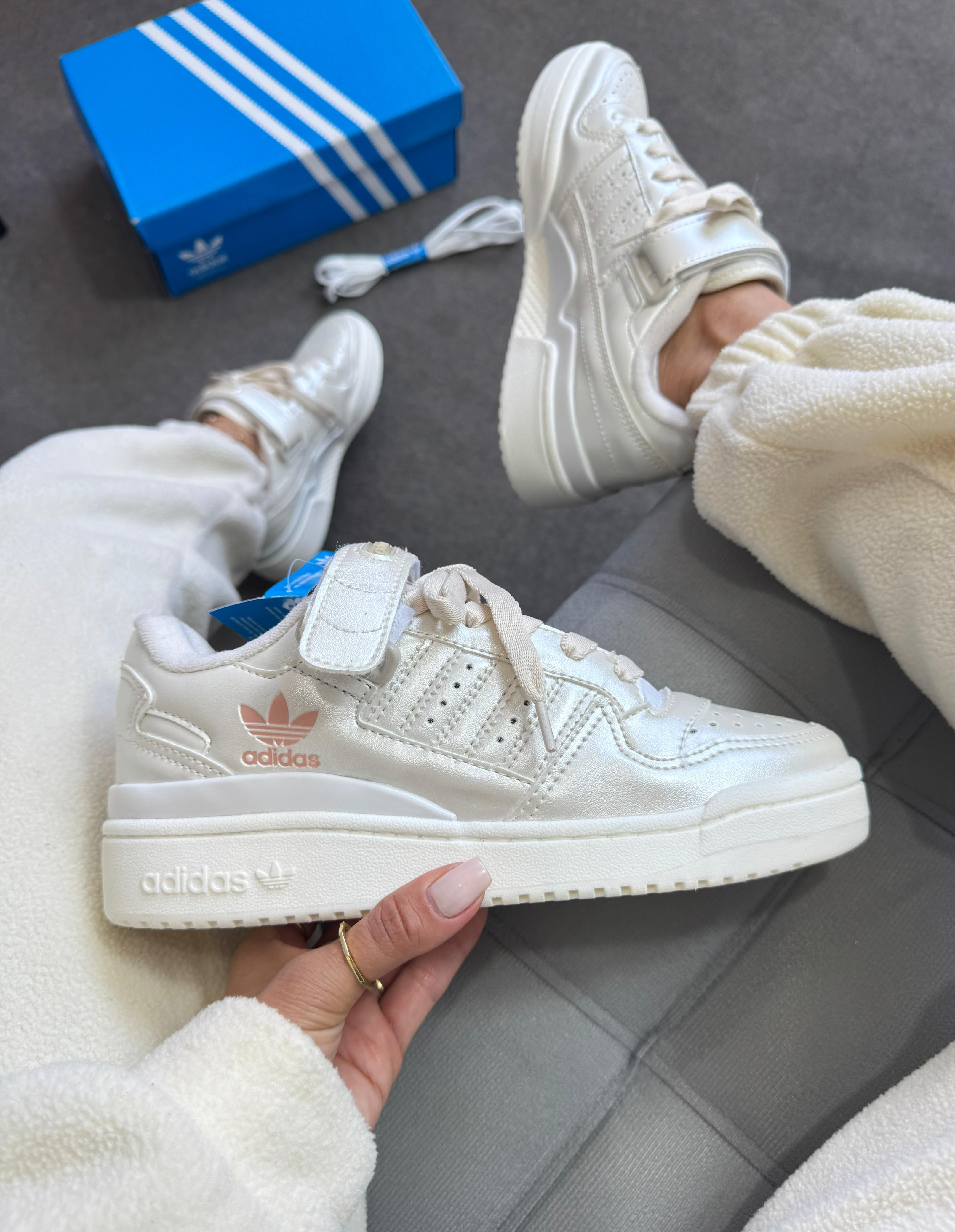 Adidas Fórum Low - Pérola