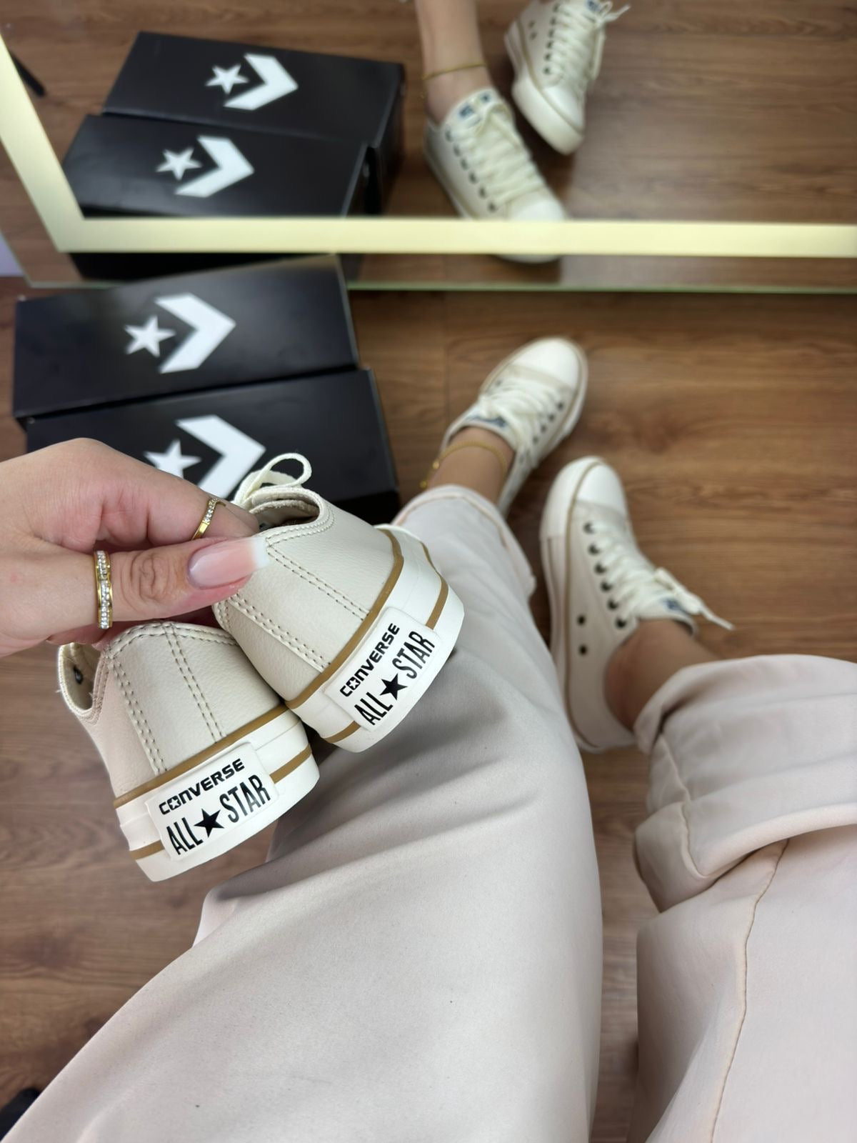 All star couro areia