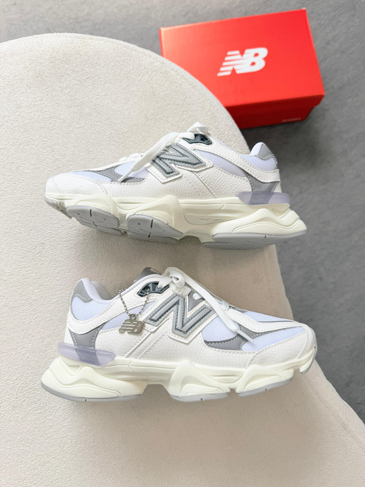 New Balance 9060 Nacional - Branco/cinza