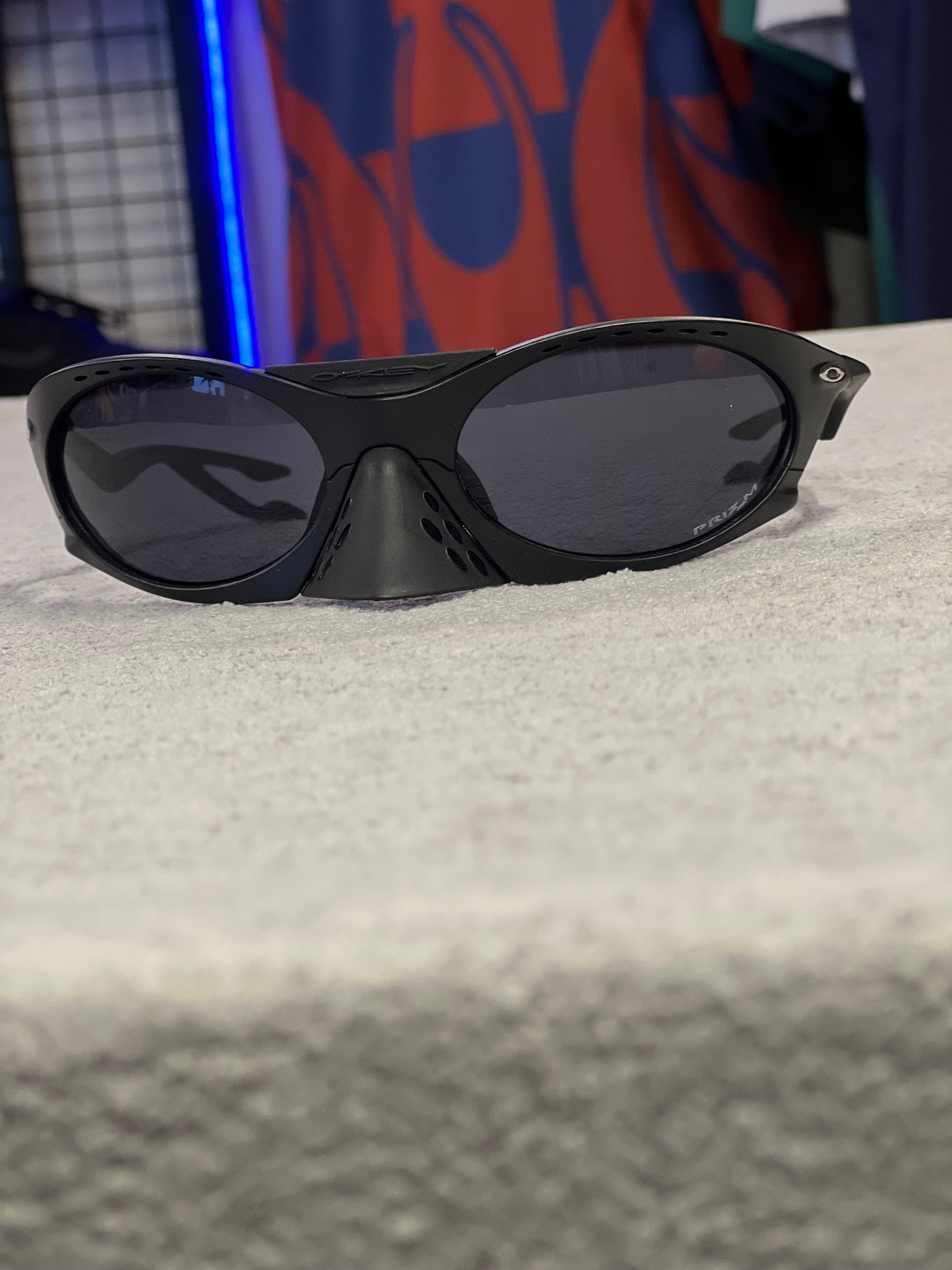 Óculos Oakley Plantaris - Black