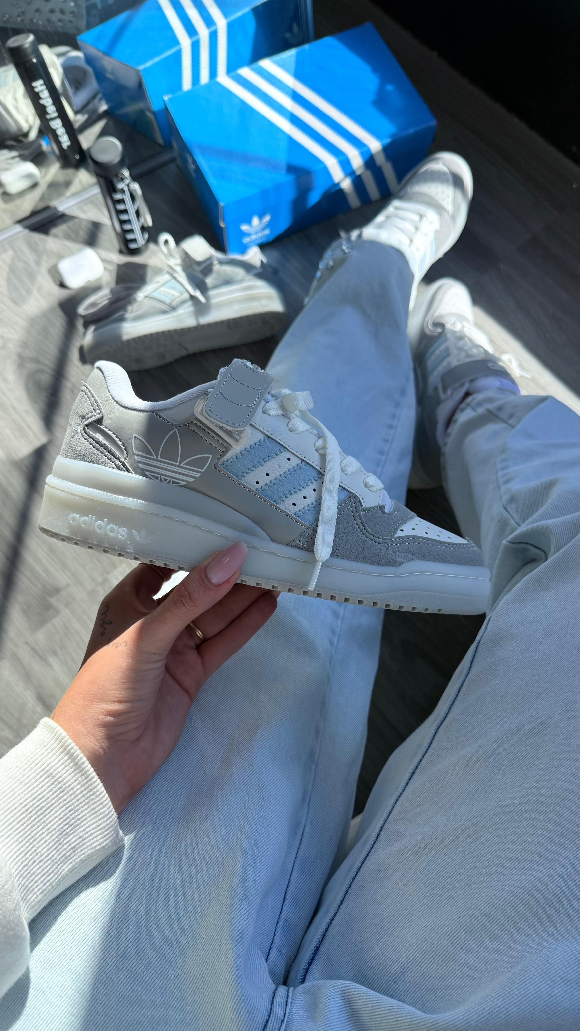 Adidas Fórum Low - Branco/Cinza/Azul