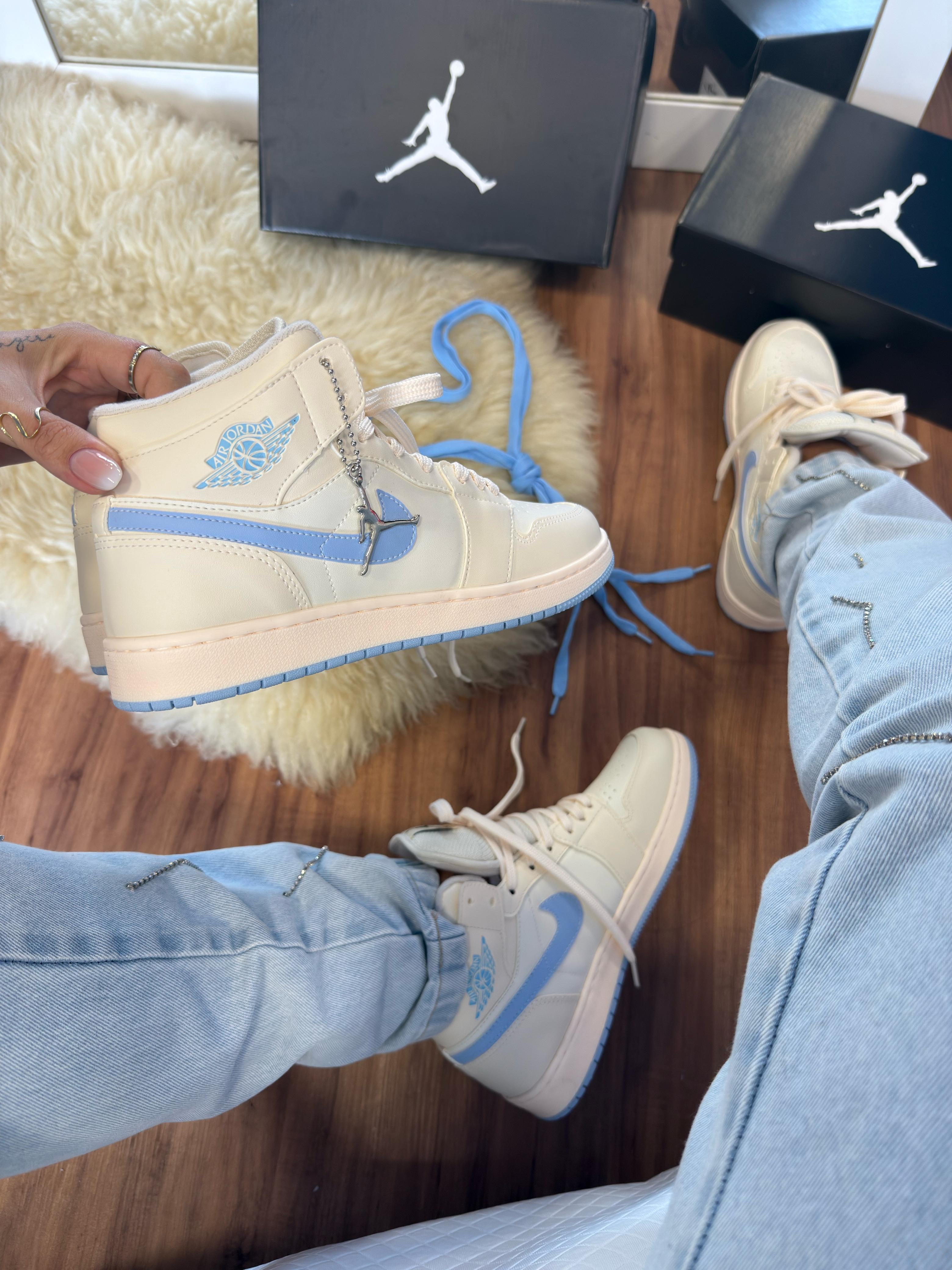 Nike Bota Air Jordan - Manteiga/Azul Bebê