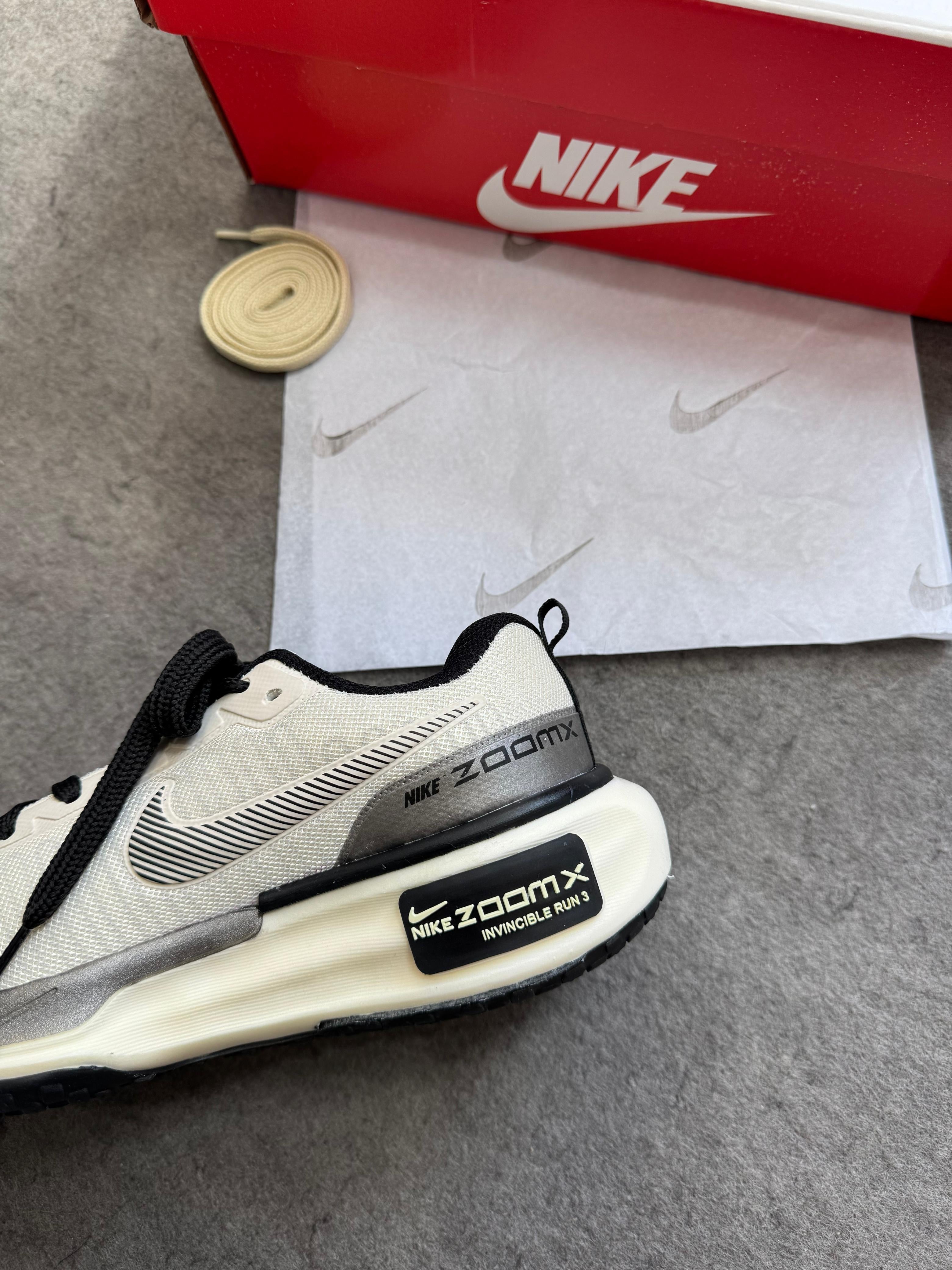 Nike Zoom Invencible