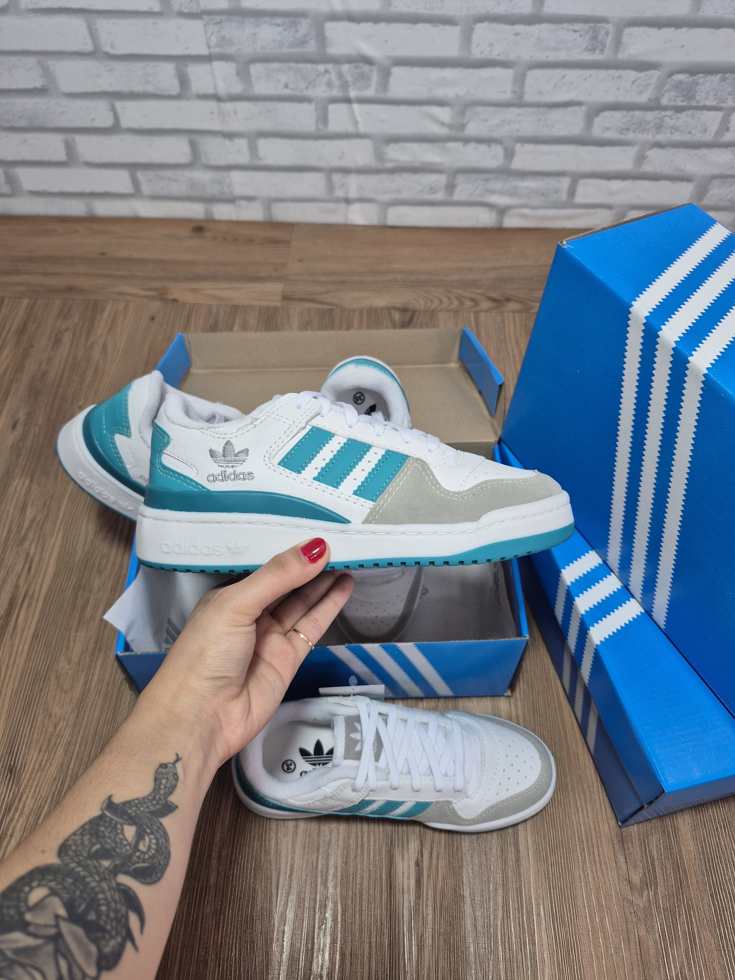 Adidas Fórum Low - Ciano