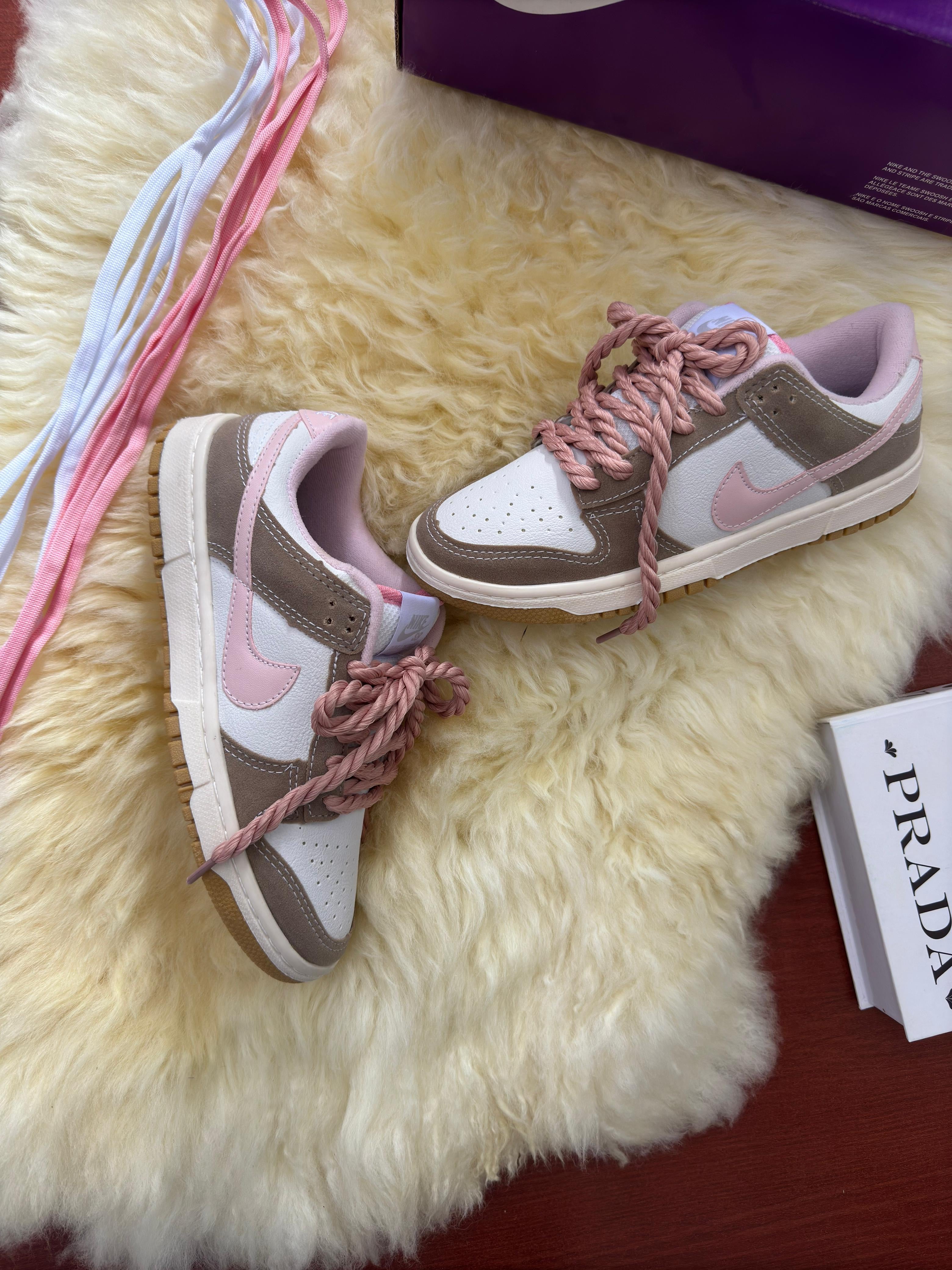Nike Dunk Low - Marron/rosa