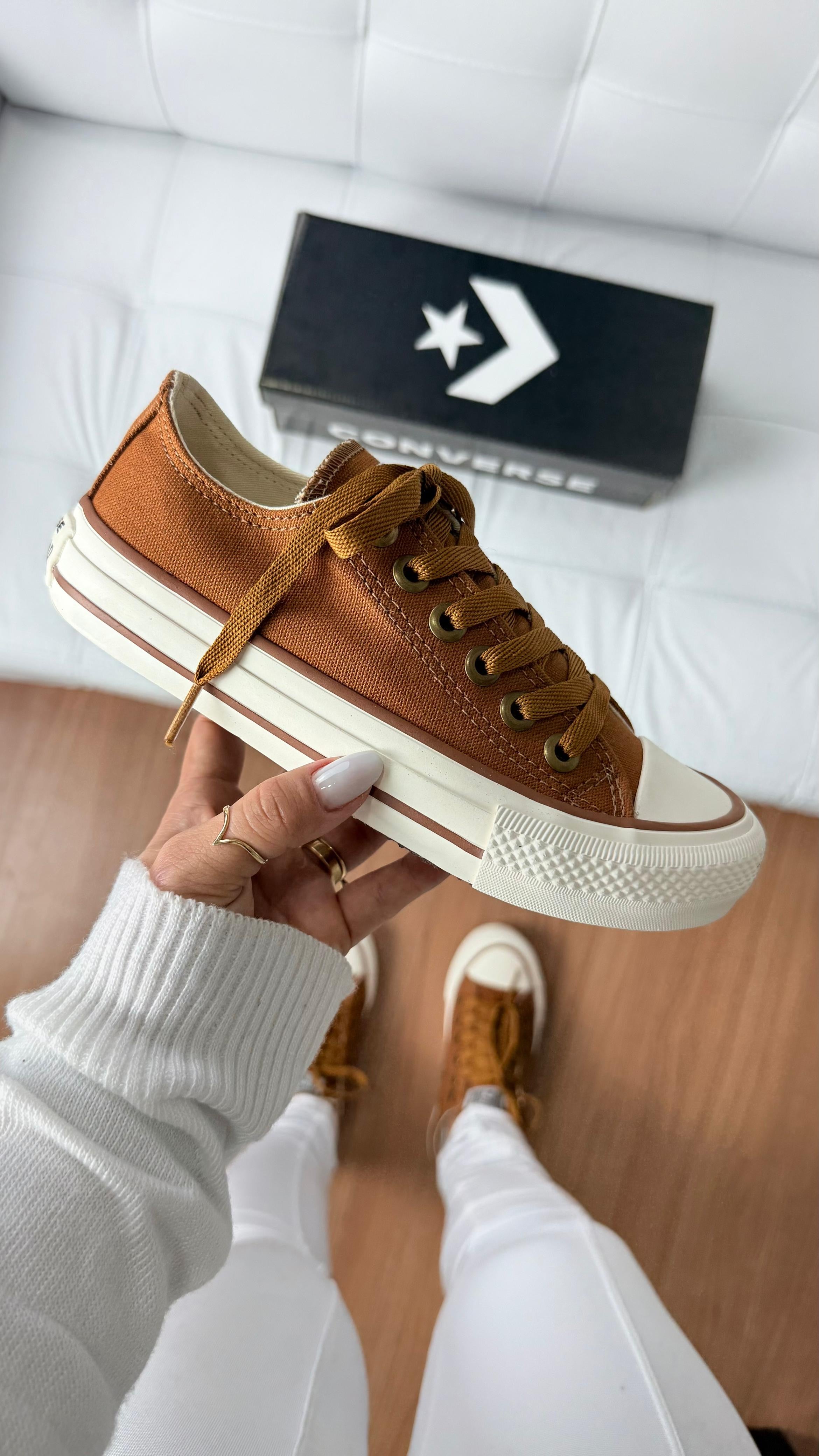 All star lona Caramelo