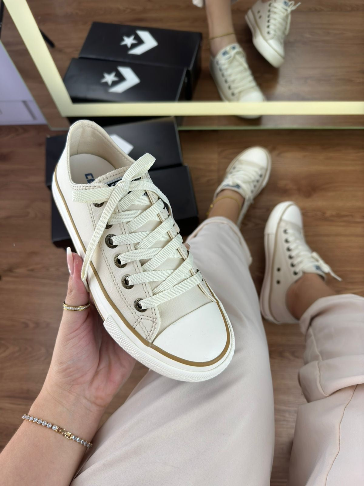 All star couro areia