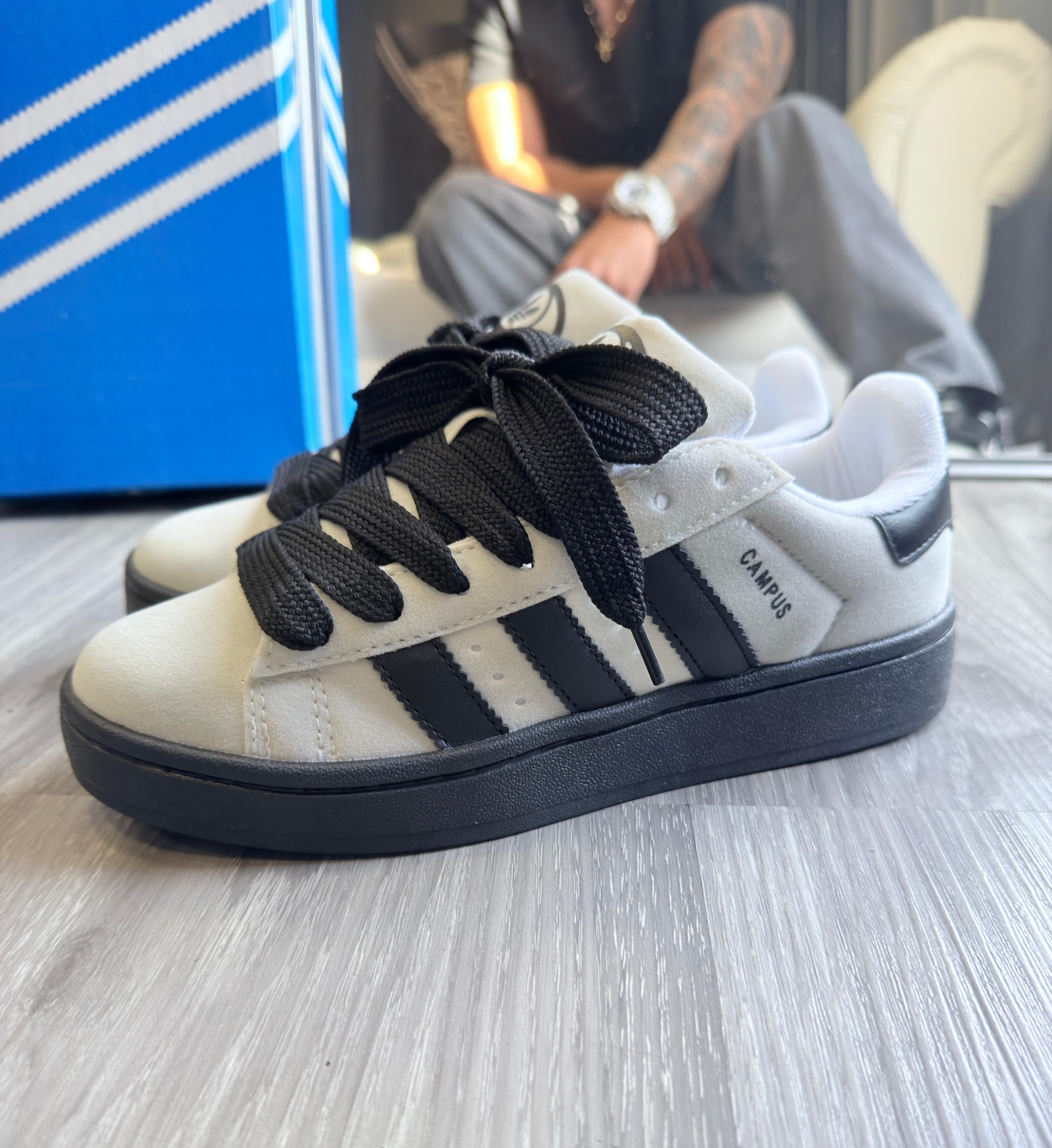 Adidas Campus Couro - OFF