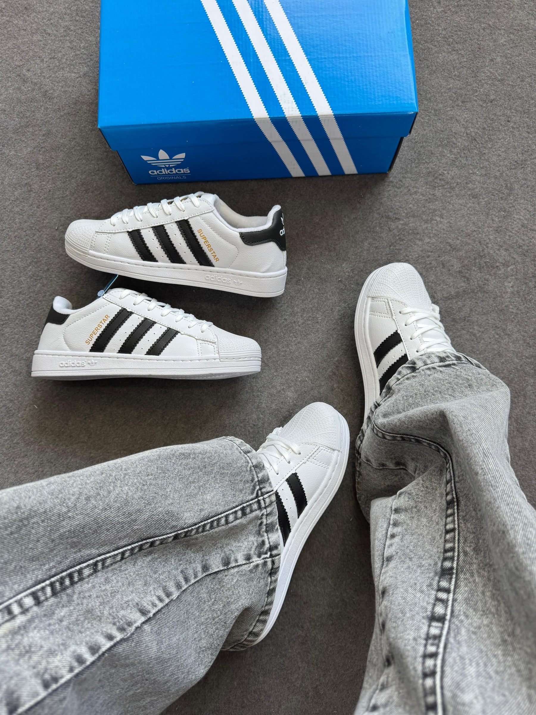 Adidas Superstar