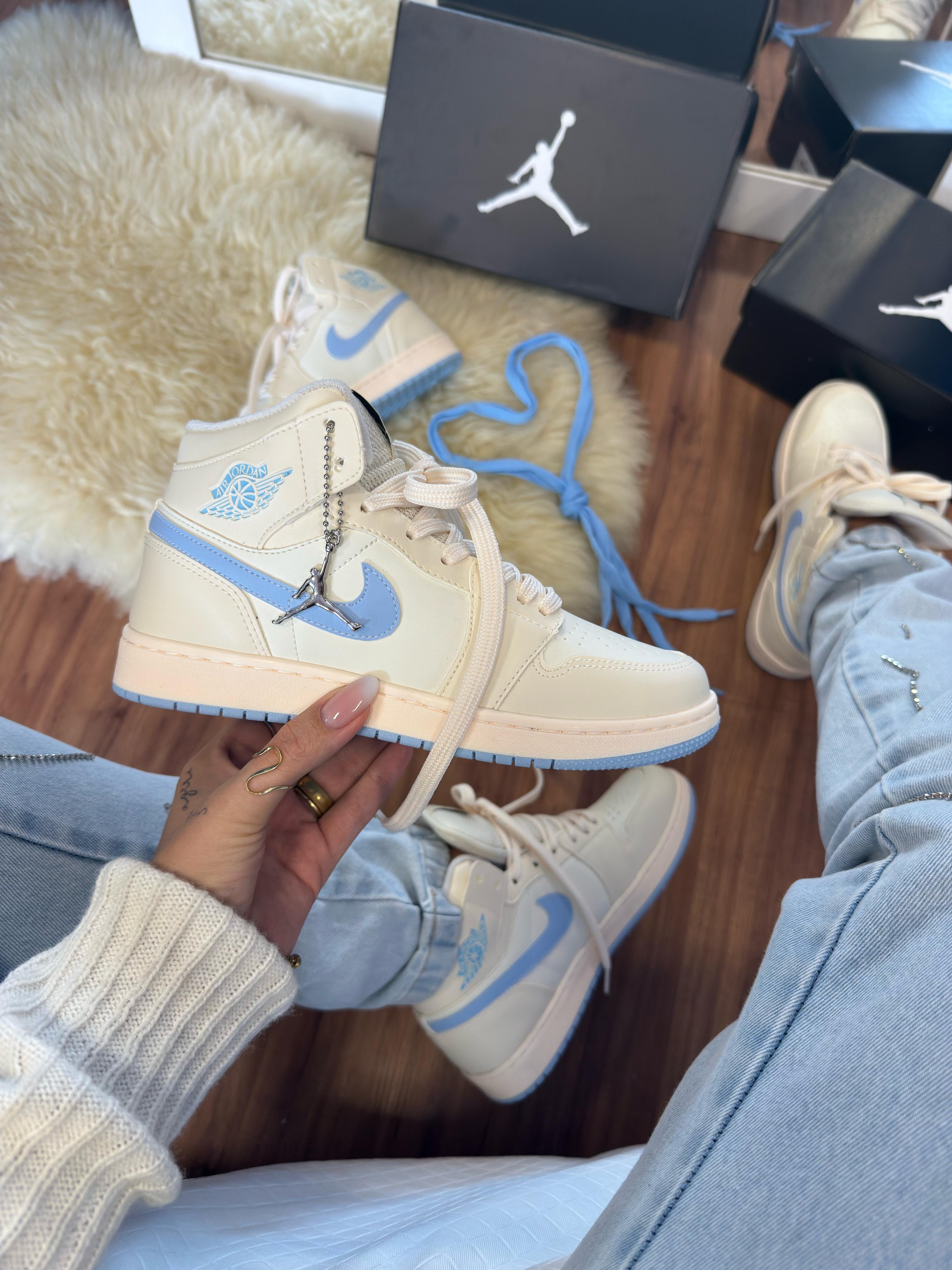 Nike Bota Air Jordan - Manteiga/Azul Bebê
