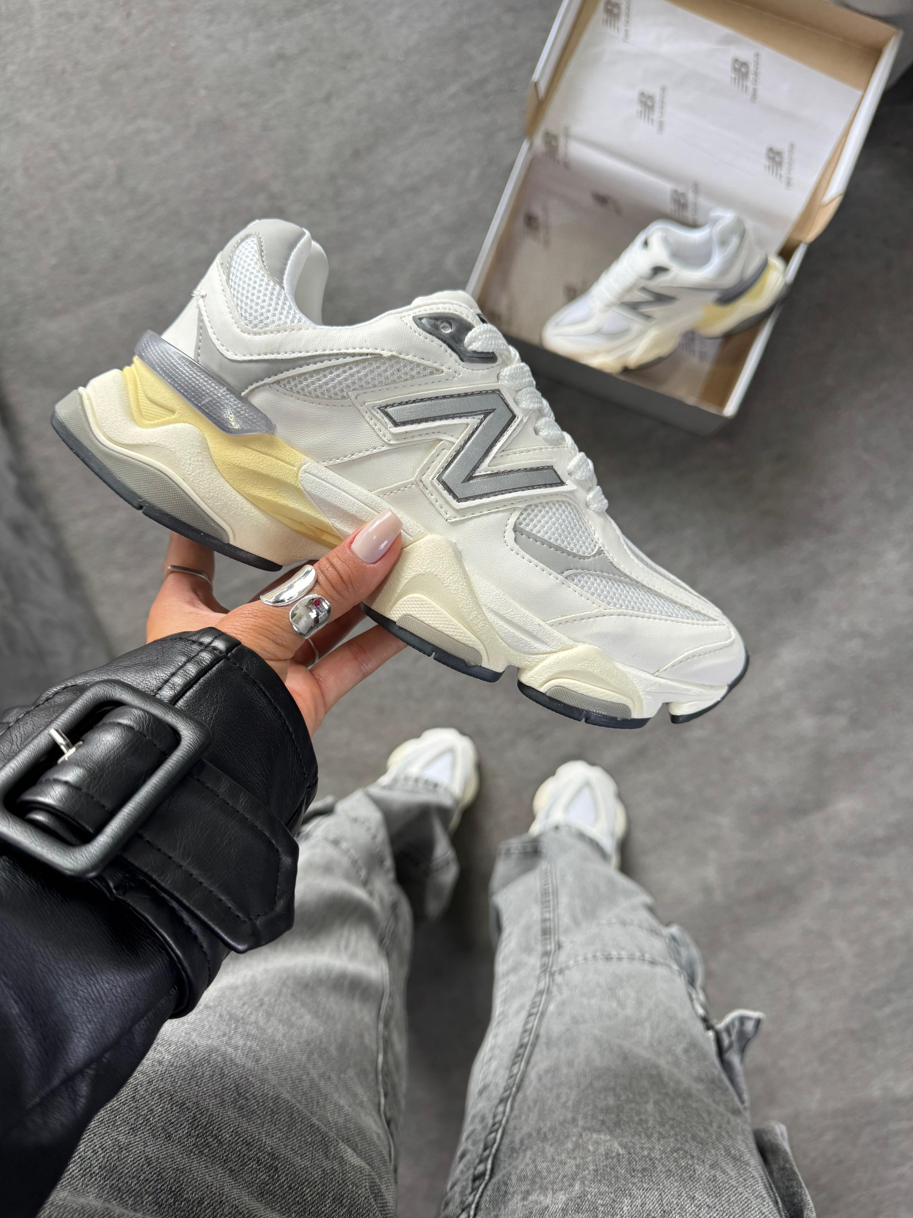New Balance 9060