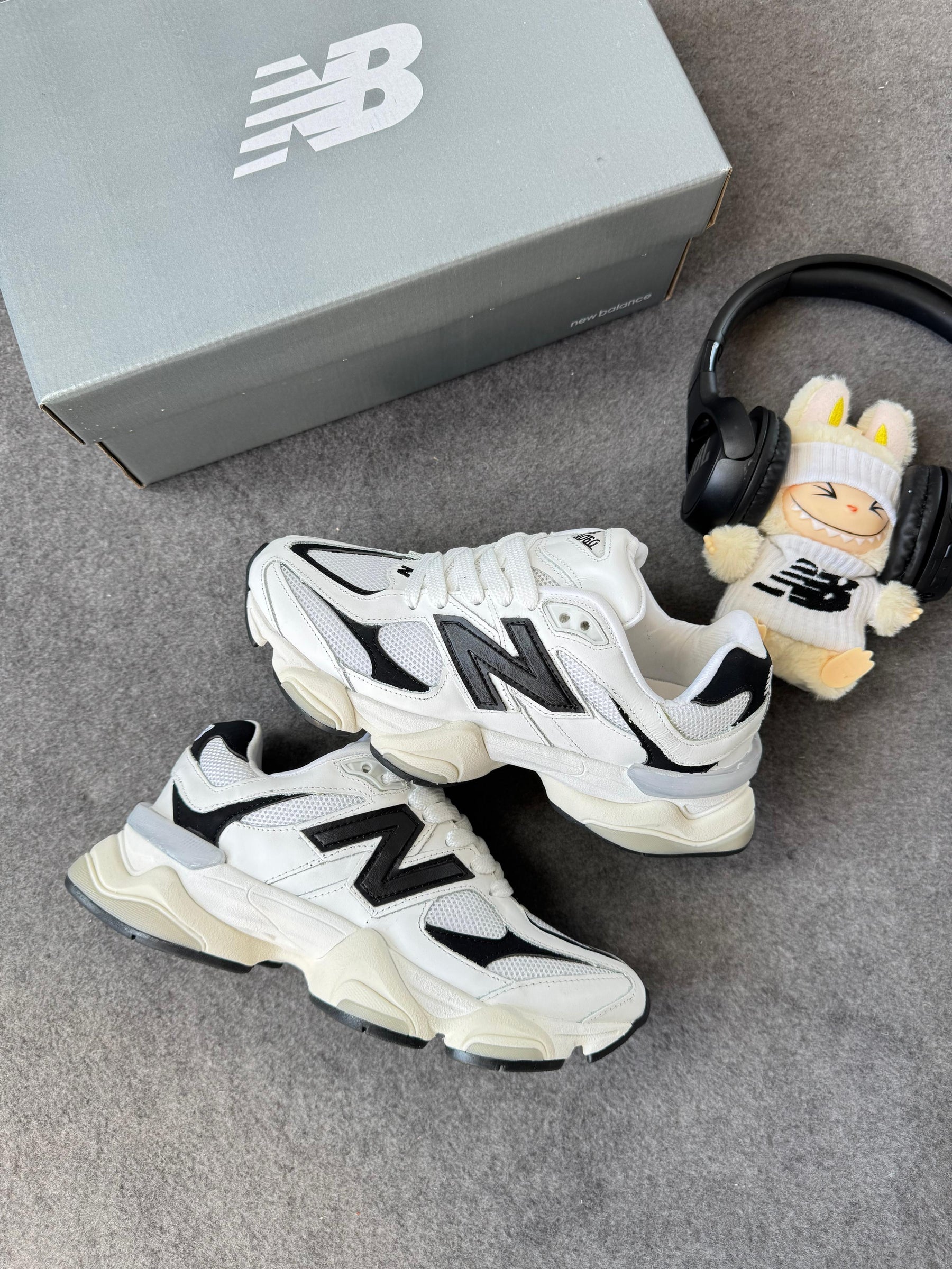 New Balance 9060