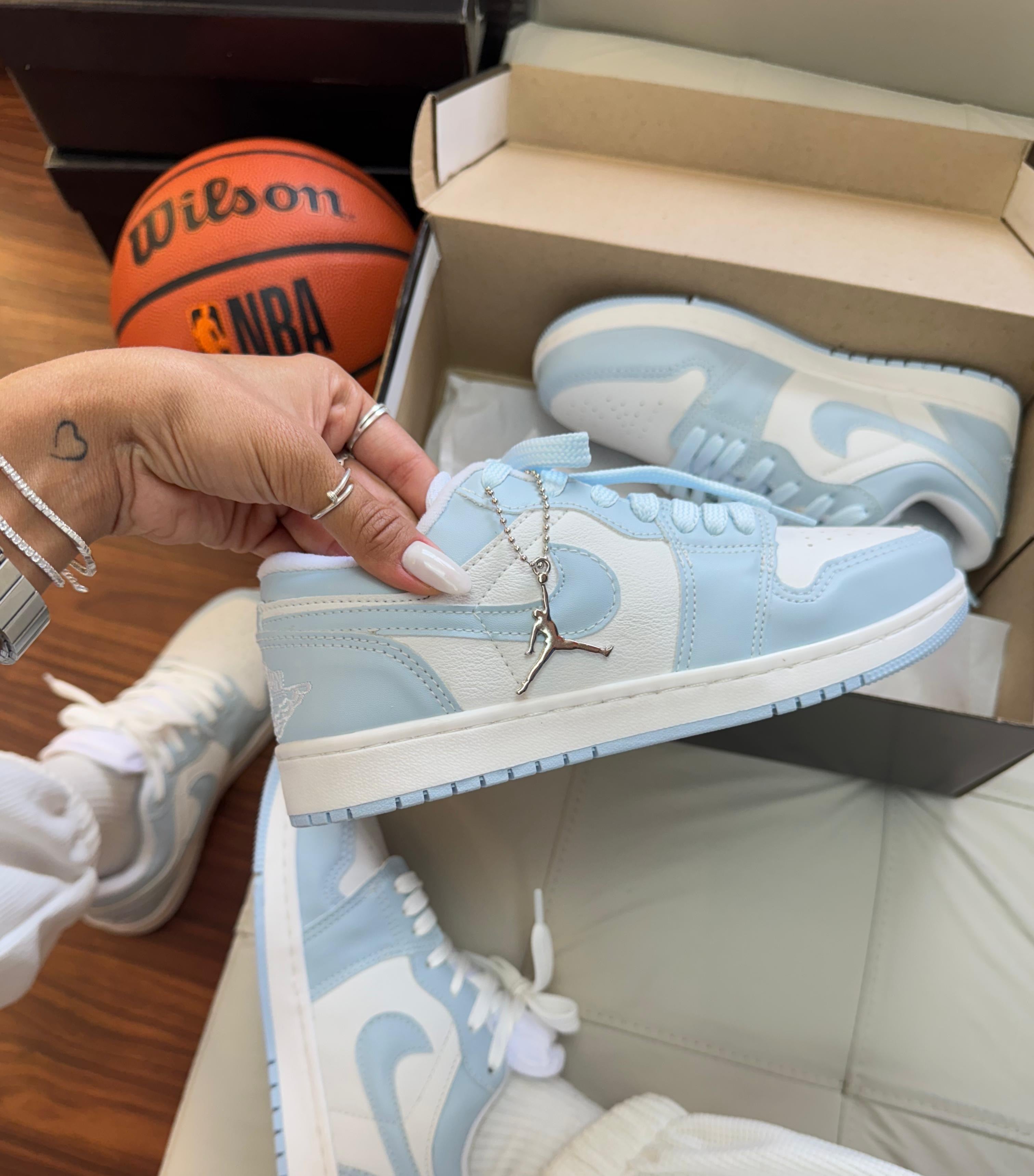 Nike Air Jordan Low Prime - Azul Bebê