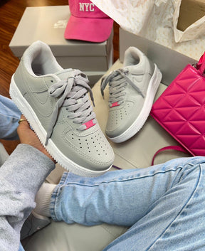 Nike Air Force - Cinza